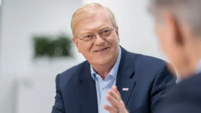Stefan Hartung